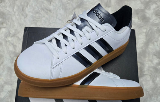 Grand Court Adidas (7.5 ) White